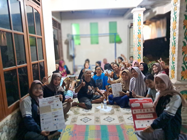 Mahasiswa KKN Undip melakukan pemberdayaan lansia untuk cegah hipertensi