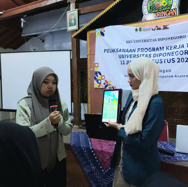 Pelatihan Public Speaking oleh Anggota Posyandu Remaja