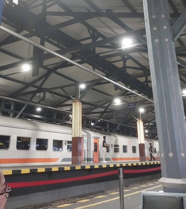 foto Stasiun Purwosari Surakarta, Ilustrasi : dokumen pribadi Rima Maulana