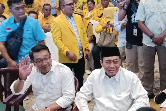Ridwan Kamil dan Suswono jelang dideklarasikan sebagai cagub-cawagub Pilgub Jakarta oleh KIM Plus di Hotel Sultan, Jakarta Pusat, Senin (19/8/2024). Foto: Thomas Bosco P/kumparan