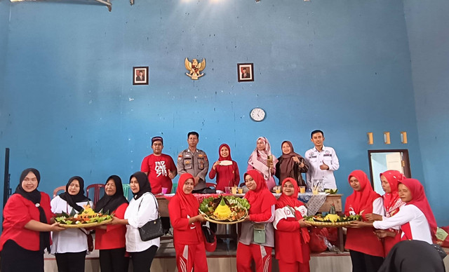 Lomba Tumpeng Kreasi Unik, Desa Sirna Galih Meriahkan HUT RI Ke 79