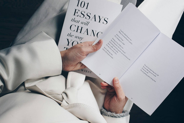 Ilustrasi untuk Contoh Kata Nomina. Sumber: Unsplash/Thought Catalog