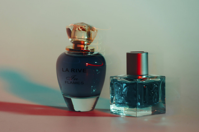 Ilustrasi Rekomendasi Parfum Pria Harga Terjangkau. Sumber: Unsplash/Lara John