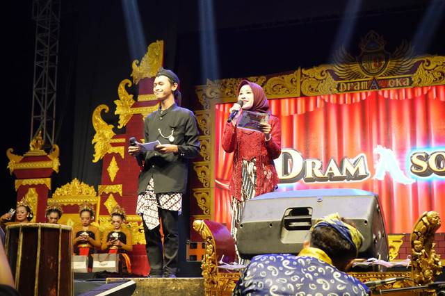 Anggota kelompok 45 yang ikut memeriahkan acara desa/Sumber: Dokumentasi Pribadi