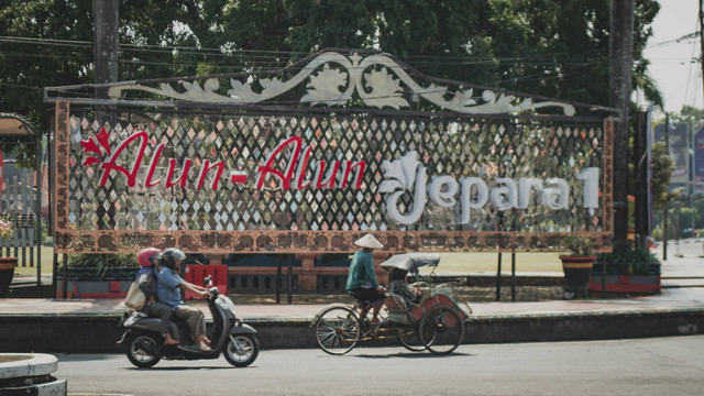 Alun-Alun Sumedang. Foto hanya ilustrasi bukan tempat sebenarnya. Sumber foto: Unsplash/Fala Syam