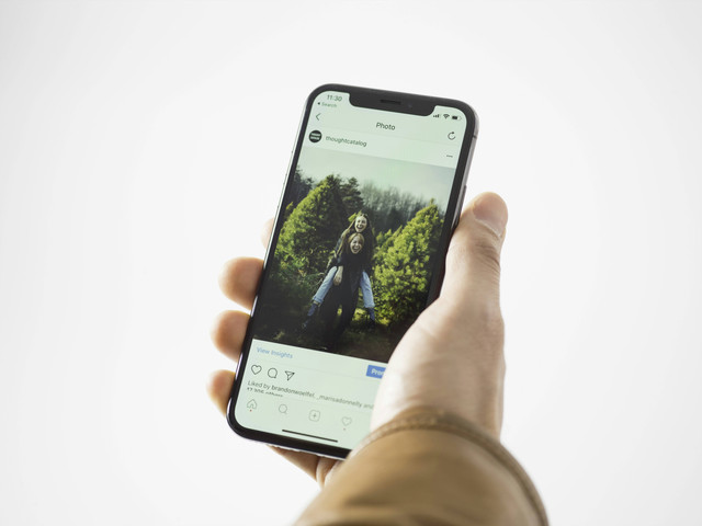 Ilustrasi caption untuk foto sendiri, Foto: Unsplash/Thought Catalog