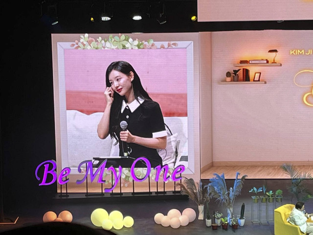 Fan meeting Kim Jiwon di JIExpo Theatre, Jakarta Pusat, Sabtu (31/8/2024). Foto: D.N Mustika Sari/kumparan
