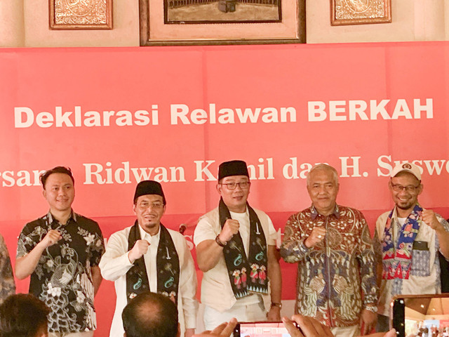 Ridwan Kamil dan Suswono resmikan relawan Berkah di Bambu Apus, Jakarta Timur, Minggu (1/9/2024). Foto: Alya Zahra/kumparan 