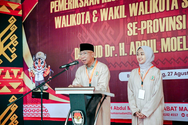 Bakal calon Gubernur dan Wakil Gubernur Lampung, Rahmat Mirzani Djausal dan Jihan Nurlela saat menjalani tes kesehatan| Foto : Eka Febriani / Lampung Geh