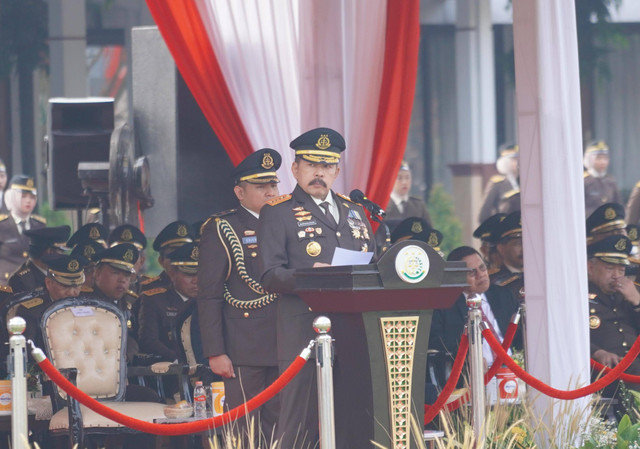 Jaksa Agung, ST Burhanuddin, memberikan amanat dalam Hari Lahir ke-79 Kejaksaan RI. Foto: Kejagung