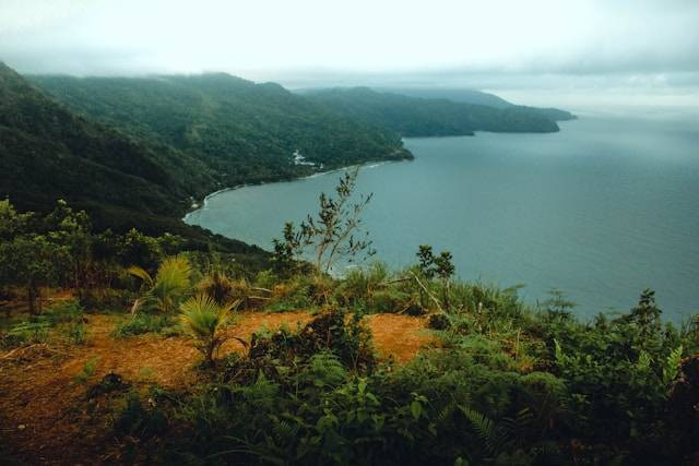 Tempat Wisata di Ambon dan Pesonanya. Foto Hanya Ilustrasi, bukan tempat sebenarnya. Sumber Foto: Unsplash.com/The Ian