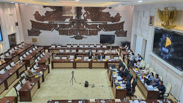 Komisi XI DPR mulai melakukan fit and proper test kepada 74 calon anggota Badan Pemeriksa Keuangan (BPK), pada Senin (2/9). Foto: Ghifari/kumparan