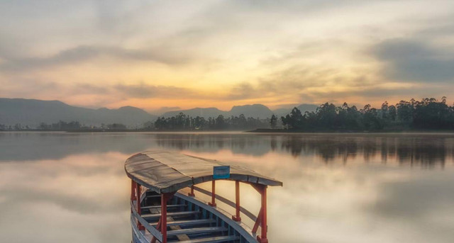 Rute Danau Cipondoh. Foto hanyalah ilustrasi bukan tempat sebenarnya. Sumber: Unsplash/Ache Dipro