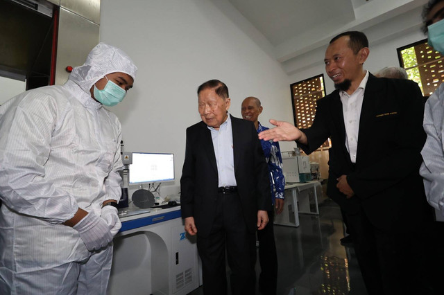 Peresmian Laboratorium Nano Devices pada Senin (2/9) di Gedung Mochtar Riady Plaza Quantum (MRPQ), Departemen Teknik Elektro, Fakultas Teknik Universitas Indonesia (FTUI). Foto: Dok. Istimewa