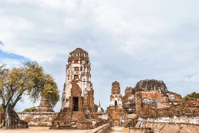 Ilustrasi Legenda Kalimantan Selatan, Foto: Unsplash/Alice