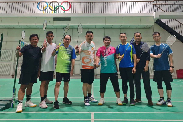 'Diplomasi Badminton' antara Forum Pemred Indonesia dan Perwakilan Media China di Beijing, Selasa (2/9/2024). Foto: Dok. Istimewa