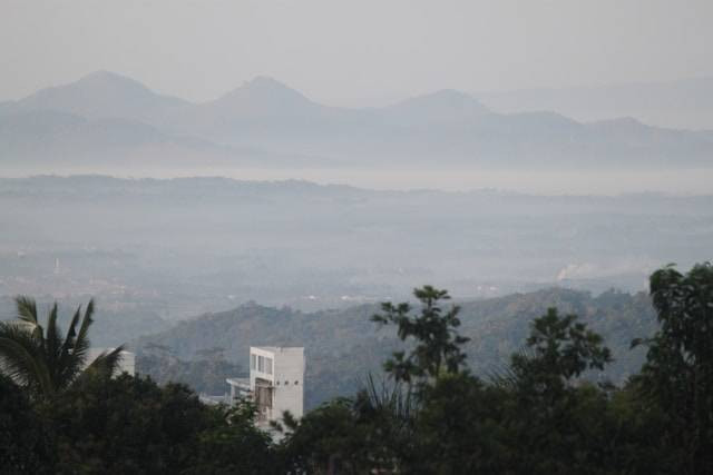 Caub Baturaden. Foto hanyalah ilustrasi, bukan tempat yang sebenarnya. Sumber: Unsplash/Mufid Majnun