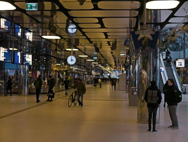 Festival Citylink Ada Apa Saja? Foto Hanya Ilustrasi Bukan Tempat Sebenarnya. Sumber Foto: Unsplash.com/Fons Heijnsbroek