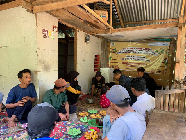 Dompet Dhuafa Sulawesi Selatan bersama PLN Peduli kembali menggelar pelatihan pada (Kamis, 5/09) dalam rangka pengembangan Desa Mandiri Berdaya di Kabupaten Sinjai.