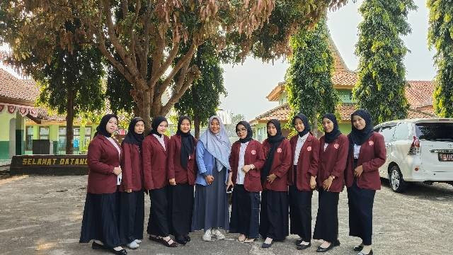 Mahasiswa UMKU bersama Dosen DPL