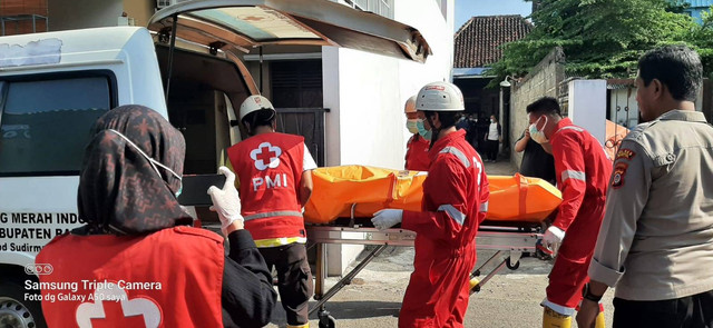 Korban saat dievakuasi. Foto: Polres Bantul