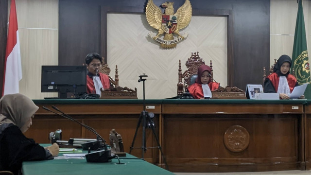 Praktik peradilan edukasi tindakan PMKH oleh Klinik Etik dan Advokasi Fakultas Hukum Universitas Hasanuddin.