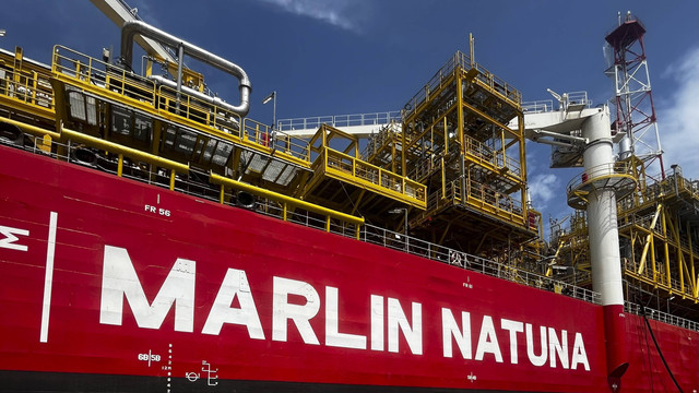 FPSO Marlin Natuna di Pax Ocean Pertama Shipyard, Batam, Kepulauan Riau, Senin (30/9/2024). Foto: Widya Islamiati/kumparan