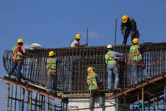 Kolaborasi Orang Teknik Sipil: Kunci Sukses Buruh Bangunan | kumparan.com