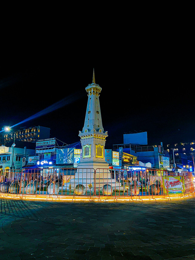 ilustrasi tugu jogja (sumber: https://unsplash.com/)
