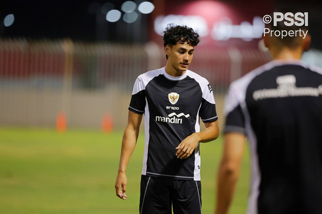 Pemain Timnas Indonesia Rafael Struick menjalani pemusatan latihan di Bahrain, Senin (7/10/2024). Foto: PSSI