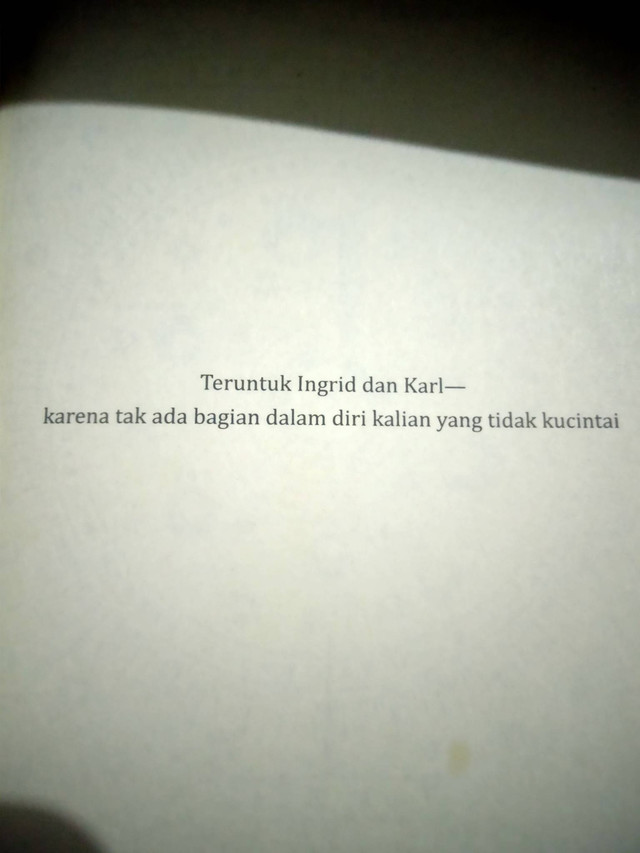 Lembar terima kasih Veronica Roth dalam Carve the Mark (dok. penulis)