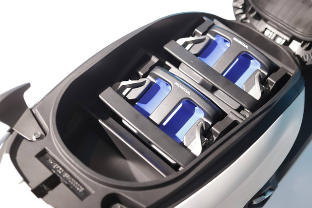 Motor listrik Honda CUV e: dan dua baterai Mobile Power Pack e:. Foto: Astra Honda Motor
