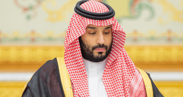 Pangeran MBS memimpin rapat kabinet pada Selasa (8/10/2024). Foto: X/@makkahregion