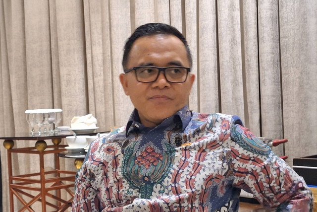 MenPANRB Abdullah Azwar Anas usai makan bersama wartawan di Hotel Bidakara, Jakarta Selatan pada Kamis (10/10/2024). Foto: Argya D. Maheswara/kumparan