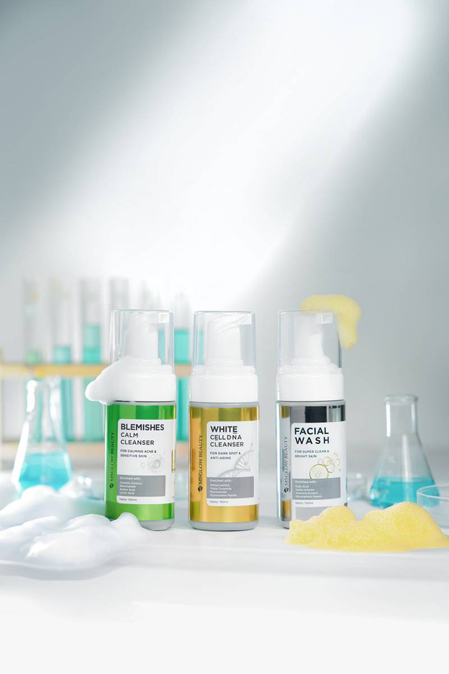 MS Glow luncurkan 3 varian facial wash Blemishes Calm Cleanser, White Cell DNA Facial Wash, dan New Look Facial Wash. Foto: Dok. MS GLOW