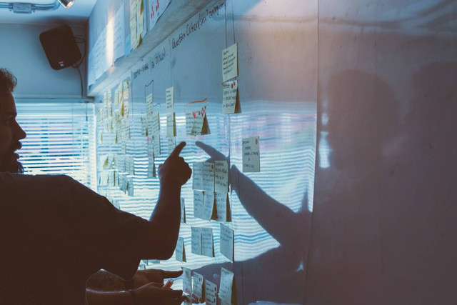 Ilustrasi mencari penyebab bisnis tidak berkembang. Foto: Unsplash