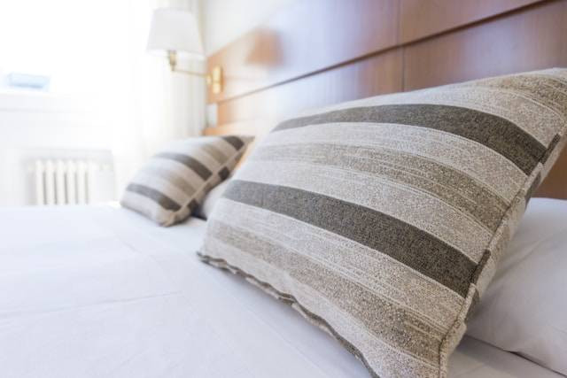 Hotel dekat Pasar Kliwon Solo. Foto Hanya Ilustrasi Bukan Tempat Sebenarnya. Sumber Foto: Unsplash.com/Nik Lanús