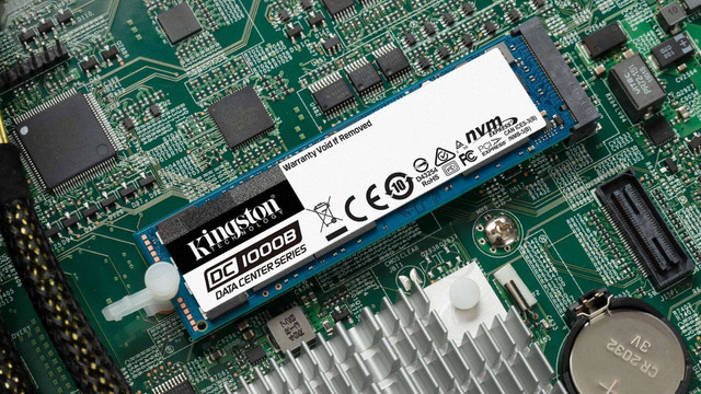 Ilustrasi SSD terbaik untuk server. Foto: Kingston