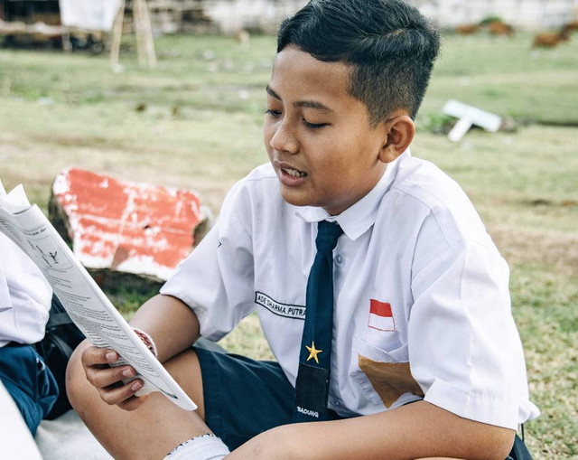 Ilustrasi Kunci jawaban Bahasa Indonesia kelas 7 halaman 45 - Sumber: pexels.com/@roman-odintsov/