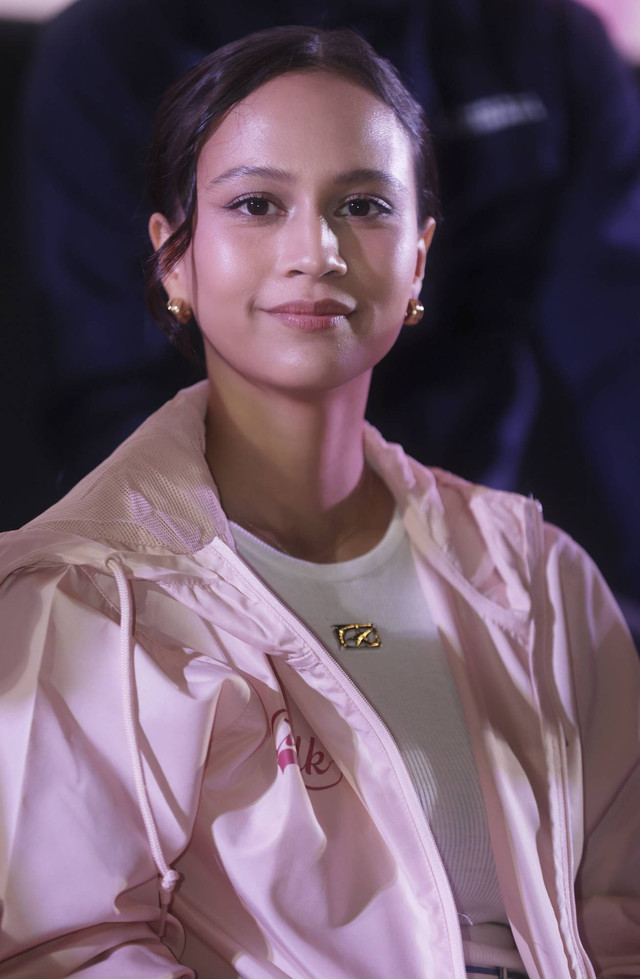 Artis Lutesha saat konferensi pers Teaser trailer film "Cinta Tak Seindah Drama Korea" di Epicentrum, Jakarta, Kamis, (17/10/2024). Foto: Agus Apriyanto