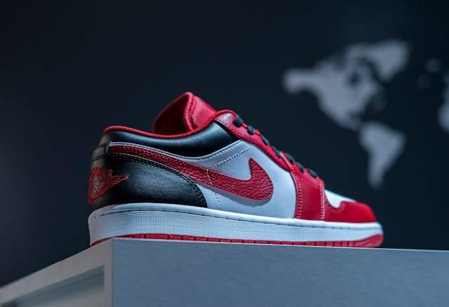 Ilustrasi Rekomendasi Insole Sepatu. Sumber: Pexels/Hamza01nsr