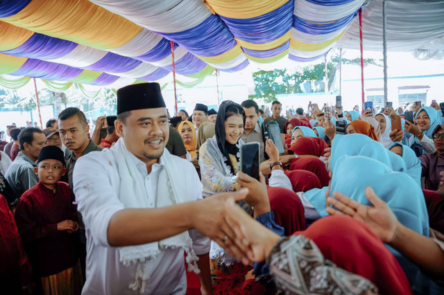 Calon Gubernur Sumatera Utara (Sumut) Bobby Nasution berkampanye di Kabupaten Labuhanbatu Selatan (Labusel) pada Selasa (22/10/2024). Foto: Dok. Istimewa