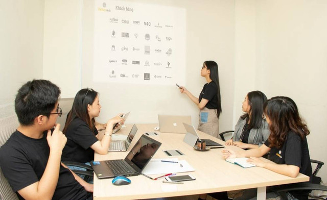 Ilustrasi Contoh Struktur Kurikulum Merdeka SMK, Sumber Unsplash/Van Tay Media