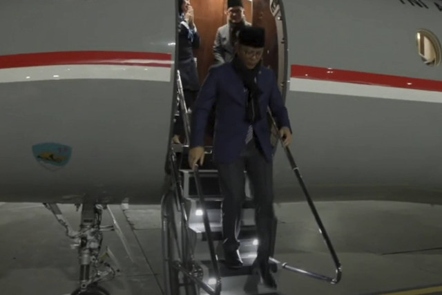Pesawat yang membawa Menteri Luar Negeri Sugiono tiba di Kazan, Rusia, Rabu (22/10/2024). Foto: Dok. Viory