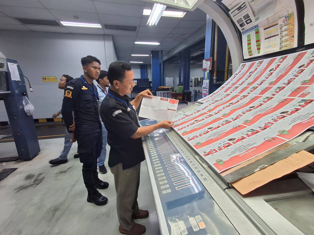 Proses cetak surat suara untuk Pilgub Jabar 2024 ditargetkan selesai pada akhir bulan Oktober 2024. (Foto: Istimewa)