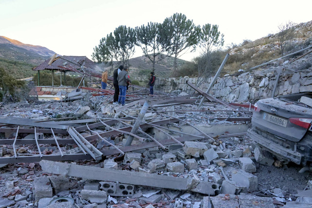 Desa Lebanon yang hancur karena Israel. Foto: AFP