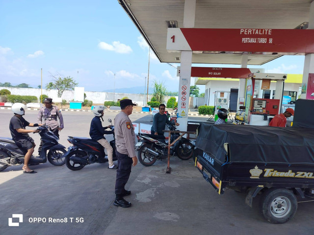 Harkamtibmas, Polsek Boyolangu Patroli Stasioner di SPBU Ngranti