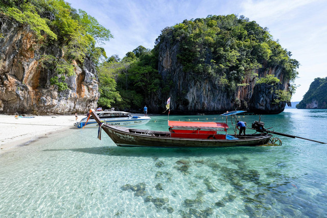 Pantai Watu Leter Malang (Foto hanya ilustrasi, bukan tempat sebenarnya) Sumber: pexels/ Balazs Simon