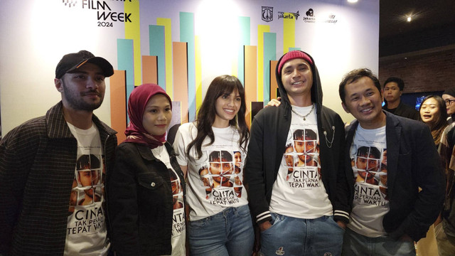 Film Cinta Tak Pernah Tepat Waktu tayang perdana di Jakarta Film Week. Foto: Dok. Istimewa