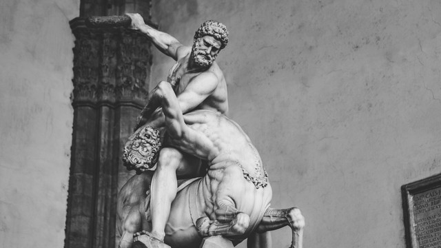 Ilustrasi Apakah Hercules Dewa? | Pexels/Chait Goli